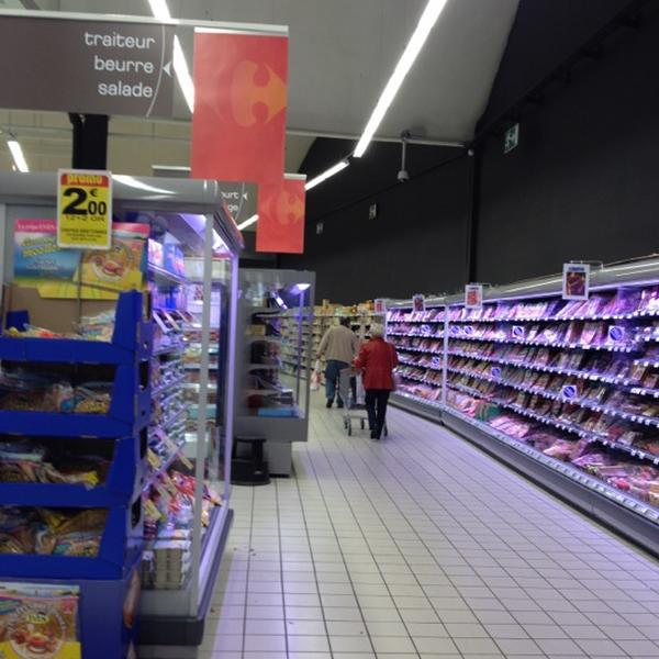 Photo taken at Carrefour by Bang Bois .. on 4/1/2012