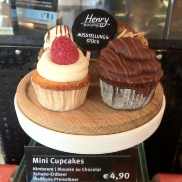 Photo taken at Billa Corso Herrnhuterhaus by Wolfhardoplaces on 6/19/2012