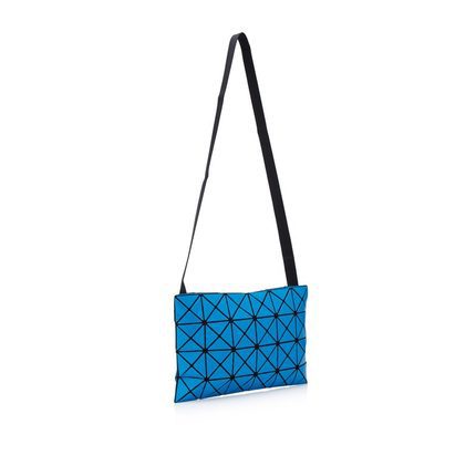 Issey Miyake 三宅一生 女士斜挎包 BB66AG63371