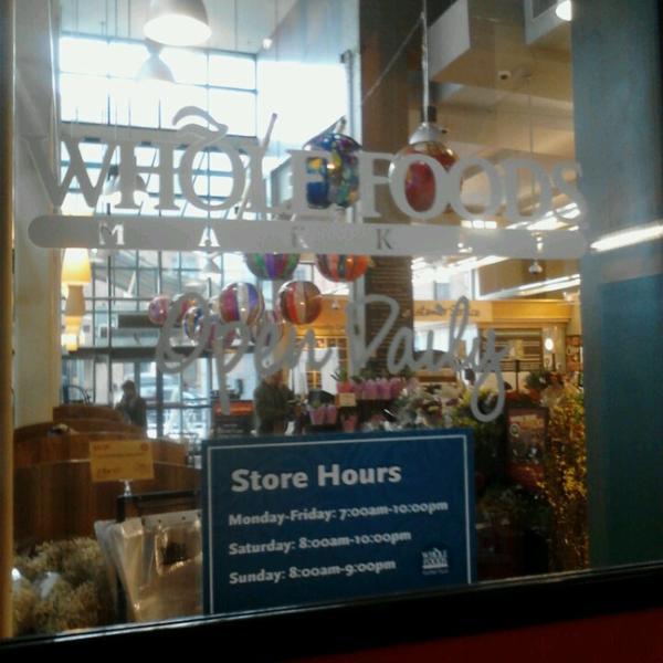 Photo taken at Whole Foods Market by Chef P. on 2/26/2013-马里兰 巴尔的摩舰队街1001(在美国埃克塞特街) Photo taken at Whole Foods Market by Chef P. on 2/26/2013