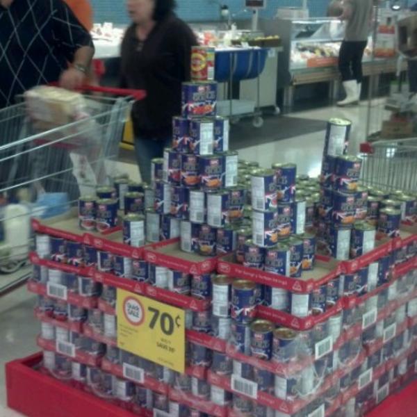 Photo taken at Coles by Jason M. on 7/7/2012-昆士兰州4035 奥尔巴尼溪 弗鲁克新月街(奥尔巴尼溪路) Photo taken at Coles by Jason M. on 7/7/2012