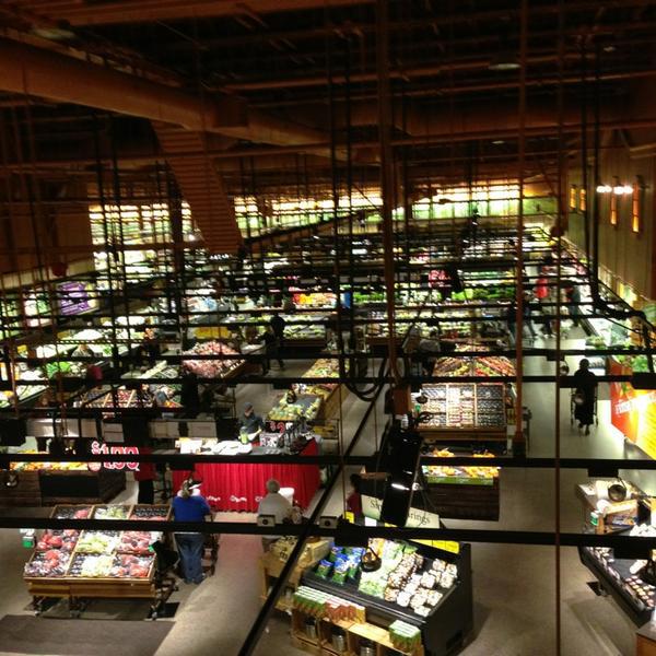 Photo taken at Wegmans by Jeff B. on 1/11/2013-弗吉尼亚州弗雷德里克斯堡秋季山大道2281 Photo taken at Wegmans by Jeff B. on 1/11/2013