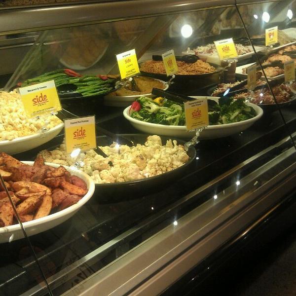 Photo taken at Wegmans by Glenn R. on 5/9/2013-弗吉尼亚州弗雷德里克斯堡秋季山大道2281 Photo taken at Wegmans by Glenn R. on 5/9/2013