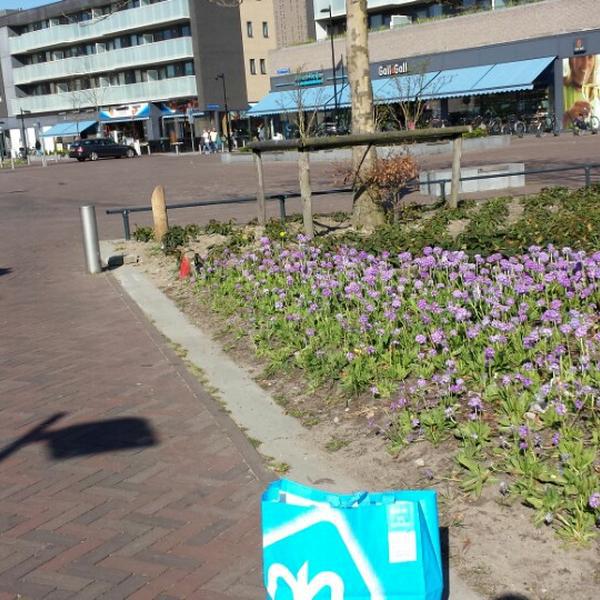 Photo taken at Albert Heijn by Ger A. on 5/4/2013-荷兰弗莱福兰省阿尔梅勒里约热内卢广场1号 Photo taken at Albert Heijn by Ger A. on 5/4/2013
