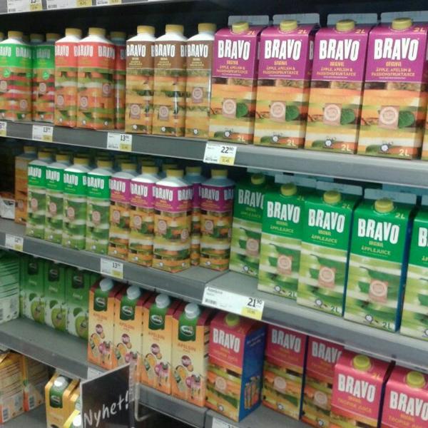 Photo taken at Ica Kvantum by Anders S. on 9/29/2012-瑞典东约特兰省北雪平Mirum广场 Photo taken at Ica Kvantum by Anders S. on 9/29/2012