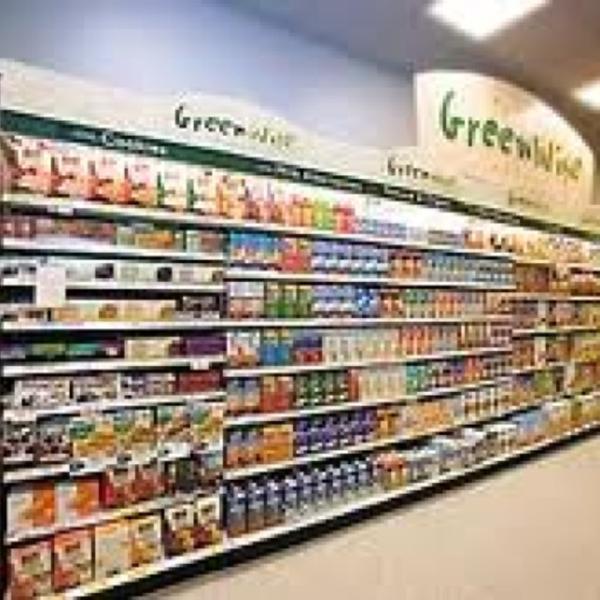 Photo taken at Publix by hend i. on 8/15/2012