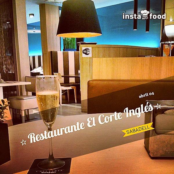 Photo taken at El Corte Inglés by Pepe T. on 4/4/2015