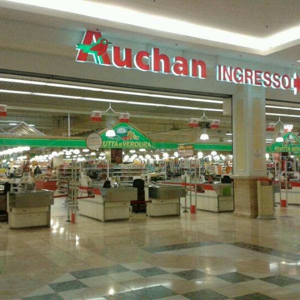 Centro Commerciale Dei Laghi 'Auchan'图片库 Centro Commerciale Dei Laghi 'Auchan'图片库