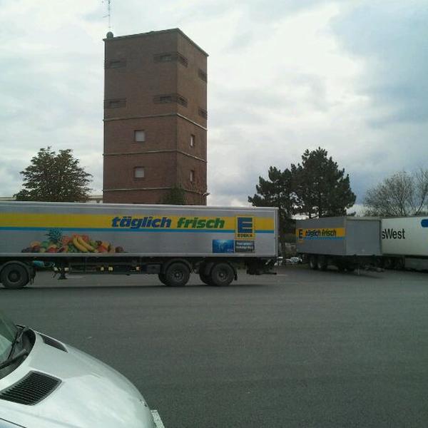 Photo taken at Edeka Zentrale Moers by Andreas F. on 10/20/2011