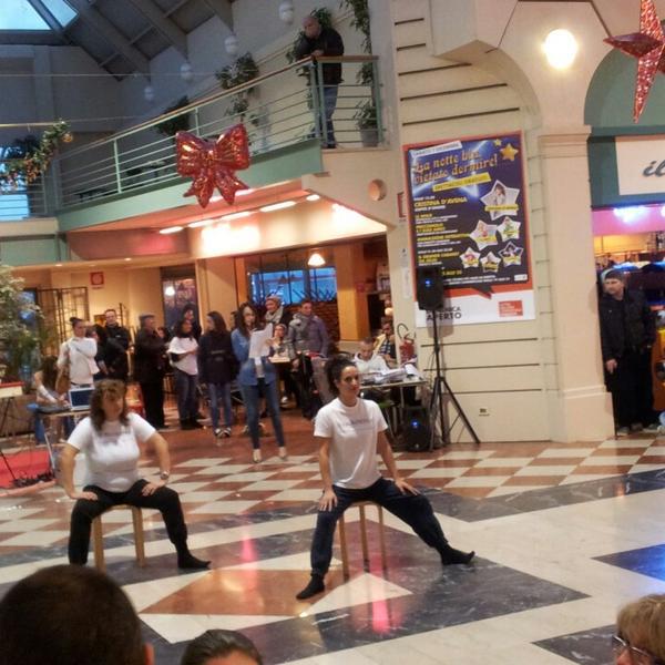 Photo taken at Auchan by Alessandro F. on 11/30/2013-意大利伦巴第马扎诺阿尔西德加斯派瑞路6 Photo taken at Auchan by Alessandro F. on 11/30/2013