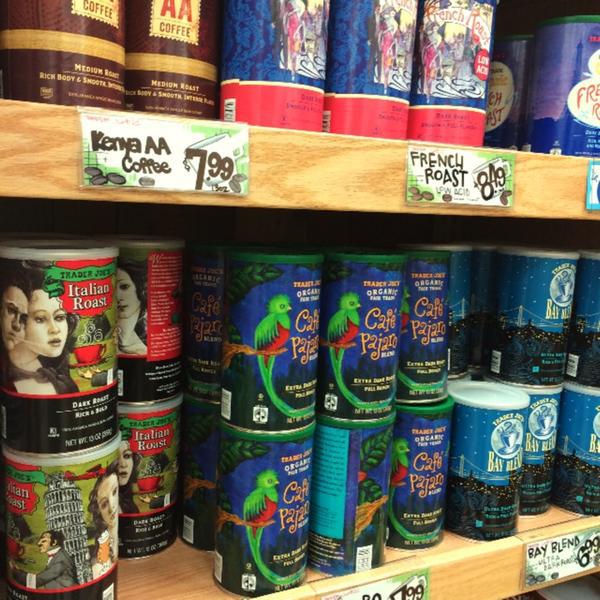 Photo taken at Trader Joe's by Kay. L. on 7/21/2014-加尼福尼亚 普莱森顿皮姆利科街道4040#150(在圣丽塔路) Photo taken at Trader Joe's by Kay. L. on 7/21/2014