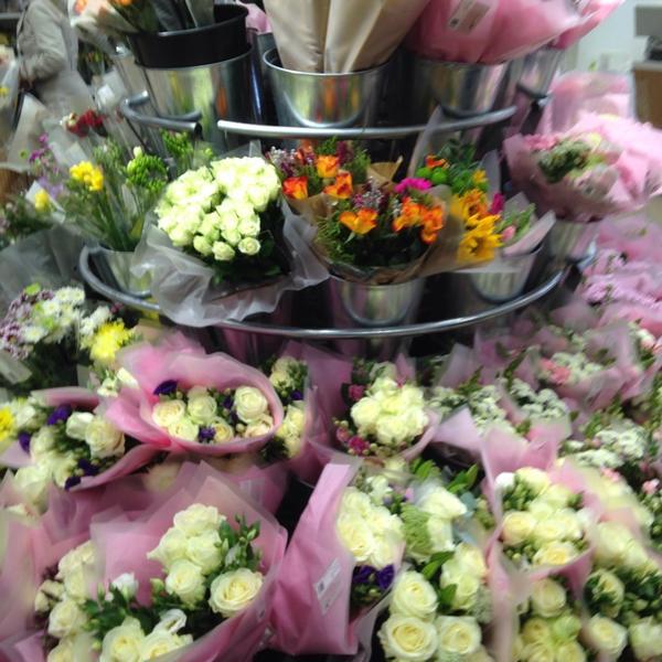 Photo taken at Waitrose by Janet B. on 3/28/2014-英国布里斯托尔赫恩利兹诺森布里亚道51 Photo taken at Waitrose by Janet B. on 3/28/2014