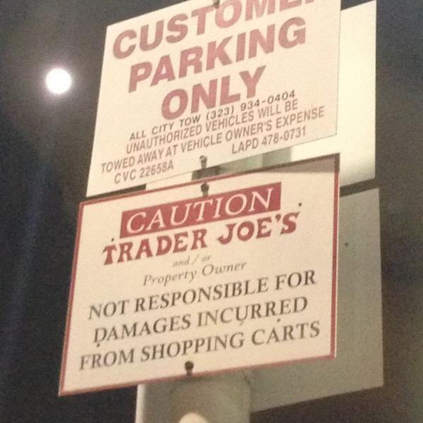 Photo taken at Trader Joe's by Tisa C. on 12/28/2012-加尼福尼亚洛杉矶塞普尔维达大道3456(在棕榈大道) Photo taken at Trader Joe's by Tisa C. on 12/28/2012