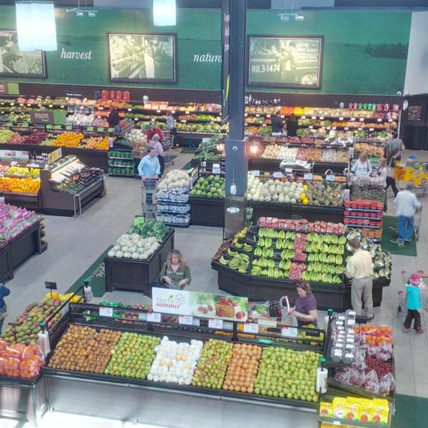 Photo taken at Longo's by Ken L. on 5/25/2013-加拿大多伦多莱尔德街道93 Photo taken at Longo's by Ken L. on 5/25/2013