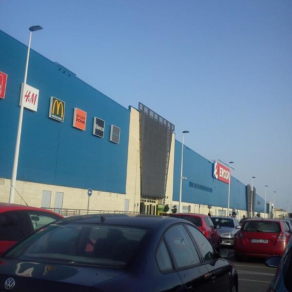 Photo taken at C.C. L'Aljub by Manu M. on 7/1/2013