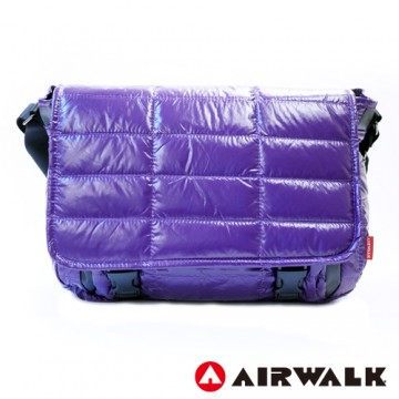 AIRWALK 冬季潮男帮大斜背包-男(深情紫)台湾官网直邮进口