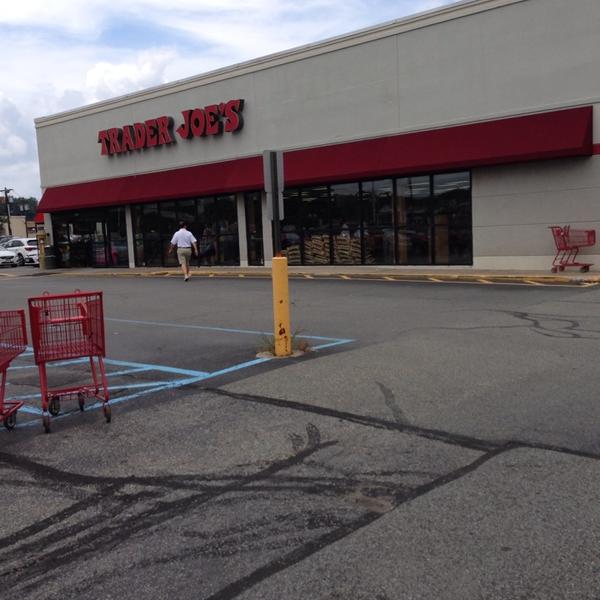 Photo taken at Trader Joe's by Todd D. on 8/3/2014-纽泽西 韦恩汉堡收费公路1172(502州线) Photo taken at Trader Joe's by Todd D. on 8/3/2014