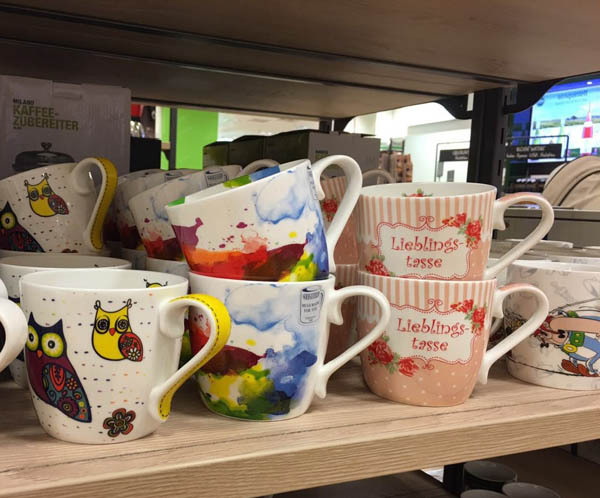 骨瓷彩绘马克杯