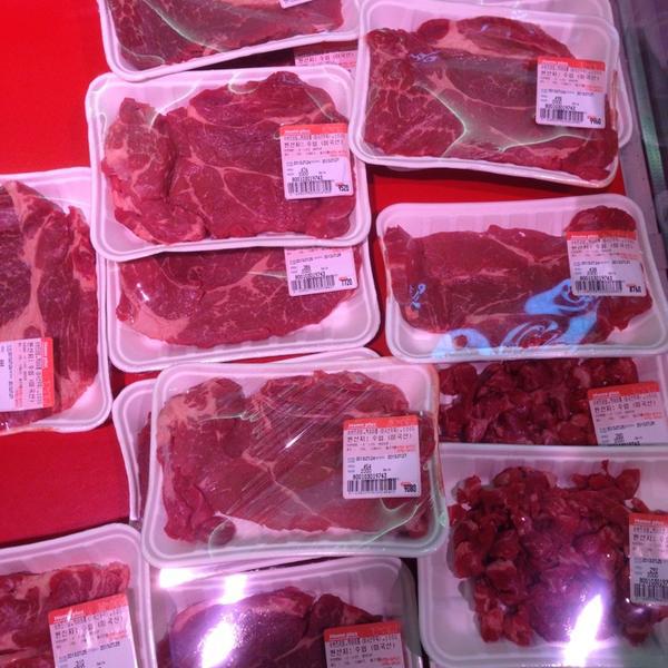 Photo taken at 홈플러스 (Home Plus) by 예의바른 림유난 on 7/25/2013