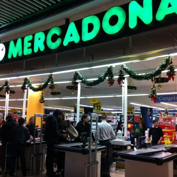 Photo taken at Mercadona by Lolo's Travels on 11/24/2012