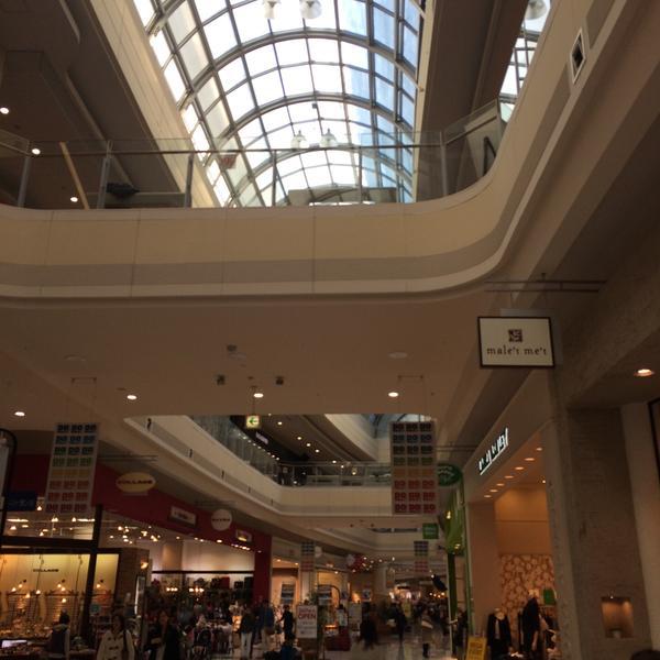 Photo taken at イオンモール香椎浜 by macotsu on 3/26/2015-福冈县福冈市东区香椎浜3-12-1 吉之岛超市 Photo taken at イオンモール香椎浜 by macotsu on 3/26/2015