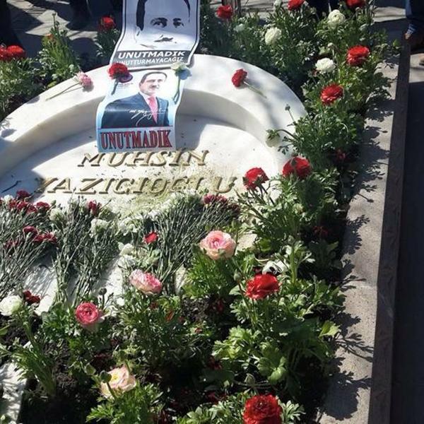 Photo taken at Flora  Bayan kuaförü by Össlem on 3/25/2015