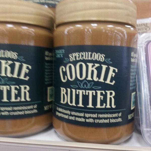 Photo taken at Trader Joe's by Michelle N. on 9/6/2013-弗吉尼亚州格伦 - 阿伦褐砂石大道11331 Photo taken at Trader Joe's by Michelle N. on 9/6/2013