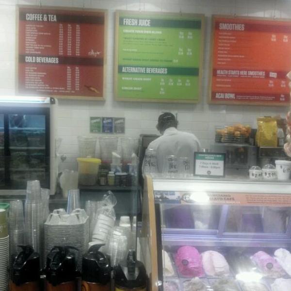 Photo taken at Whole Foods Market by Terry W. on 4/20/2012-加利福尼亚州长滩太平洋海岸高速路6550号(在第二大街和圣加布里埃尔河之间) Photo taken at Whole Foods Market by Terry W. on 4/20/2012