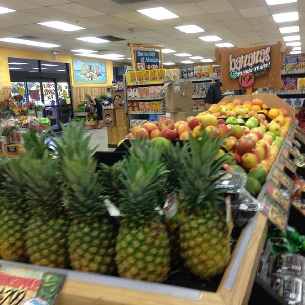 Photo taken at Trader Joe's by JINJIN on 7/14/2013-内华达州拉斯维加斯市迪凯特大道2101号 Photo taken at Trader Joe's by JINJIN on 7/14/2013