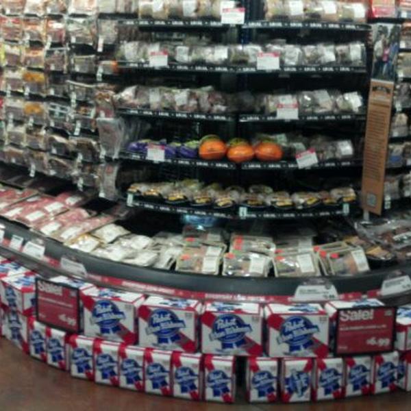 Photo taken at Whole Foods Market by Devin K R. on 1/31/2012-加利福尼亚州长滩太平洋海岸高速路6550号(在第二大街和圣加布里埃尔河之间) Photo taken at Whole Foods Market by Devin K R. on 1/31/2012