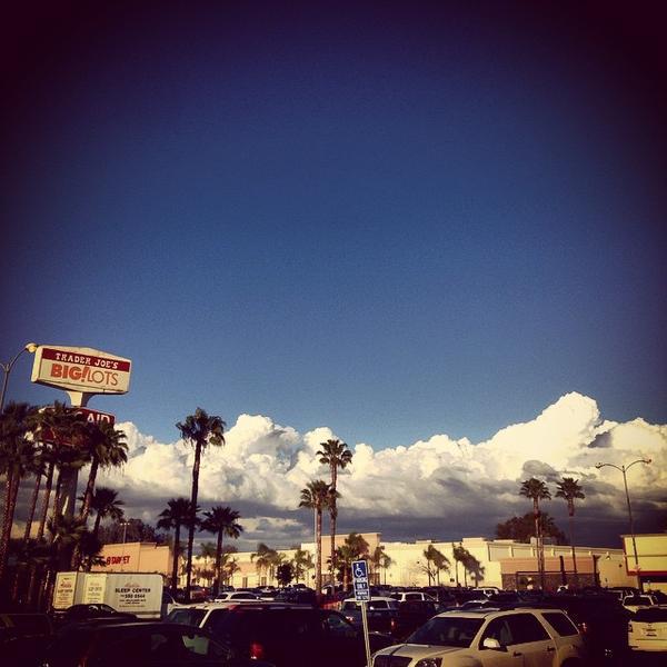 Photo taken at Trader Joe's by Jon-o G. on 2/24/2015-加利福尼亚州长滩贝尔斯登街风铃草大道北2222号 Photo taken at Trader Joe's by Jon-o G. on 2/24/2015