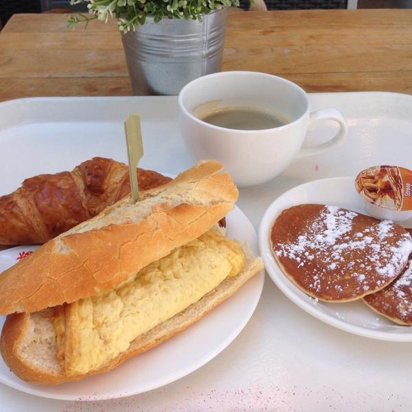 Photo taken at HEMA by Juan Carlos M. on 6/6/2014-荷兰格罗宁根赫尔街64号 Photo taken at HEMA by Juan Carlos M. on 6/6/2014