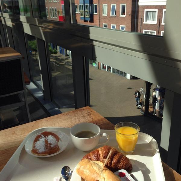 Photo taken at HEMA by EJ S. on 5/31/2014-荷兰格罗宁根赫尔街64号 Photo taken at HEMA by EJ S. on 5/31/2014