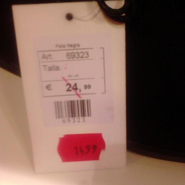 Photo taken at El Corte Inglés by Mowis A. on 2/13/2013