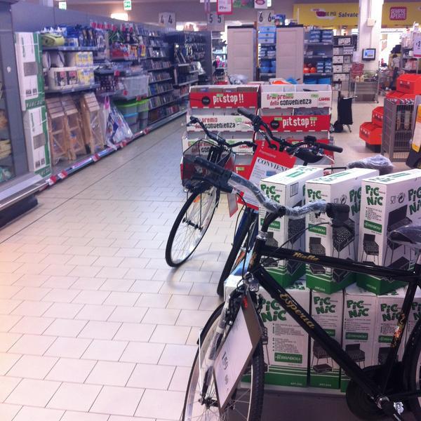 Photo taken at Coop & Coop San Ruffillo by Elisa C. on 4/19/2013-意大利艾米利亚-罗马涅博洛尼亚蓬基耶利路23 Photo taken at Coop & Coop San Ruffillo by Elisa C. on 4/19/2013