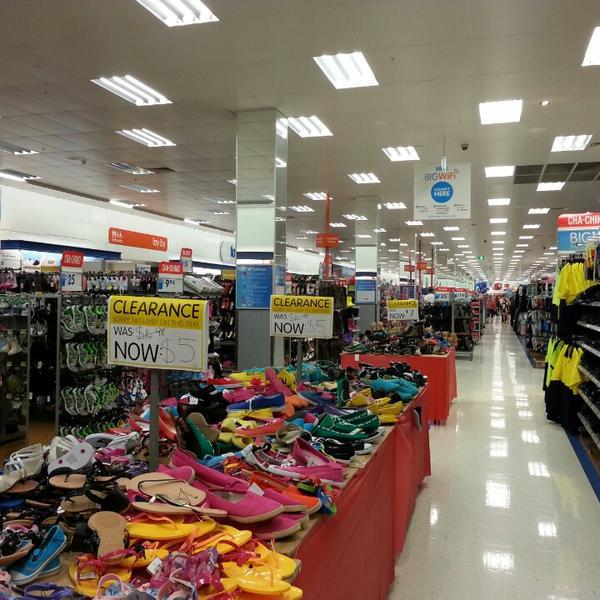 上架澳大利亚值得买的特产Big W超市怀昂店图片库 上架澳大利亚值得买的特产Big W超市怀昂店图片库