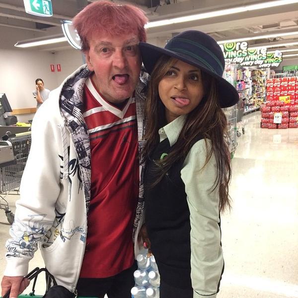 Photo taken at Woolworths by Finky C. on 11/11/2013