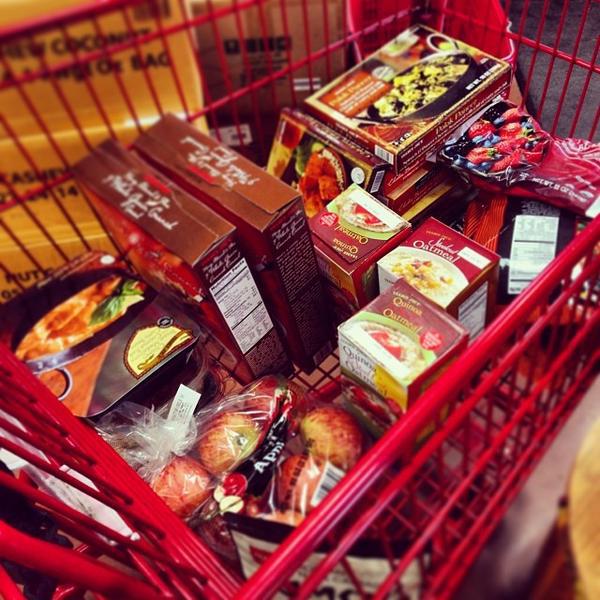 Photo taken at Trader Joe's by Chad on 10/21/2013-南卡莱罗纳州查尔斯顿市芒特普莱森特约翰尼多兹大道401号 Photo taken at Trader Joe's by Chad on 10/21/2013