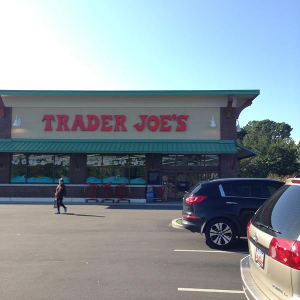 Photo taken at Trader Joe's by Dennis S. on 8/25/2013-南卡莱罗纳州查尔斯顿市芒特普莱森特约翰尼多兹大道401号 Photo taken at Trader Joe's by Dennis S. on 8/25/2013