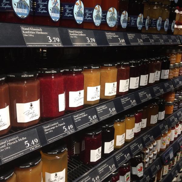 Photo taken at MERKUR Hoher Markt by Jakob Florian S. on 10/31/2014