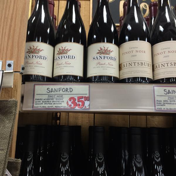 Photo taken at Trader Joe's by Kelly P. on 12/20/2014-弗吉尼亚州纽波特纽斯杰弗逊大道12551 Photo taken at Trader Joe's by Kelly P. on 12/20/2014