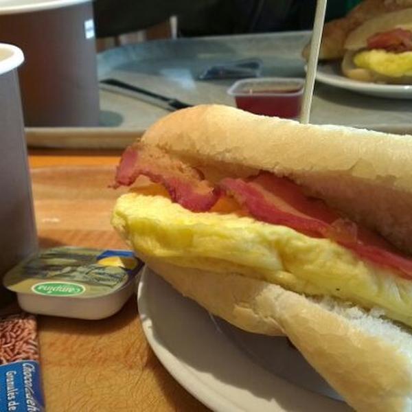 Photo taken at HEMA by Niels S. on 4/13/2012-荷兰北荷兰省皮尔默伦德孤儿院胡同19号 Photo taken at HEMA by Niels S. on 4/13/2012