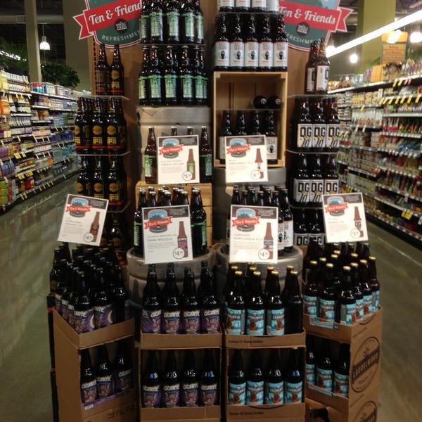 Photo taken at Whole Foods Market by Huy T. on 5/15/2013-奥勒冈蒂伽德西南布里奇波特路7380 (西南hazelfern路) Photo taken at Whole Foods Market by Huy T. on 5/15/2013