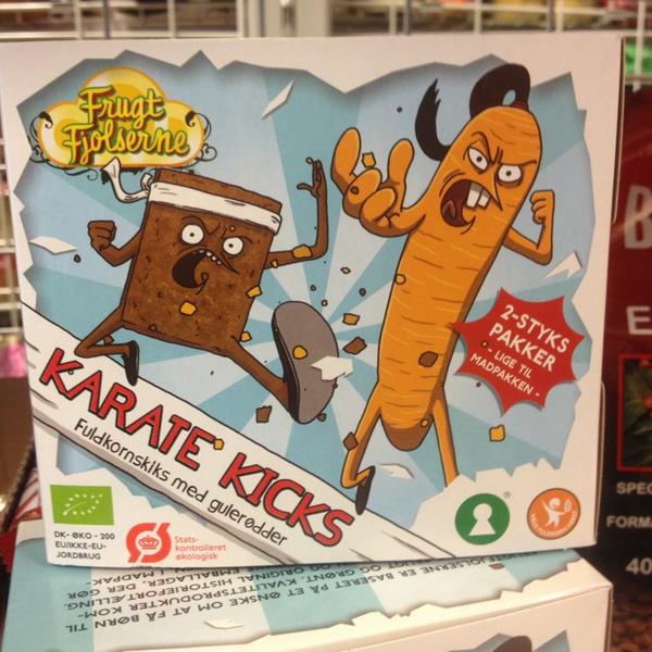 Photo taken at Fakta by Julie H. on 3/18/2013