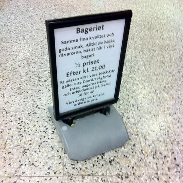 Photo taken at ICA Maxi by M H. on 8/31/2013