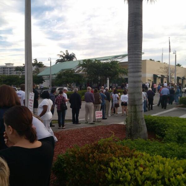 Photo taken at Publix by MONTGOMMERY M. on 11/6/2012