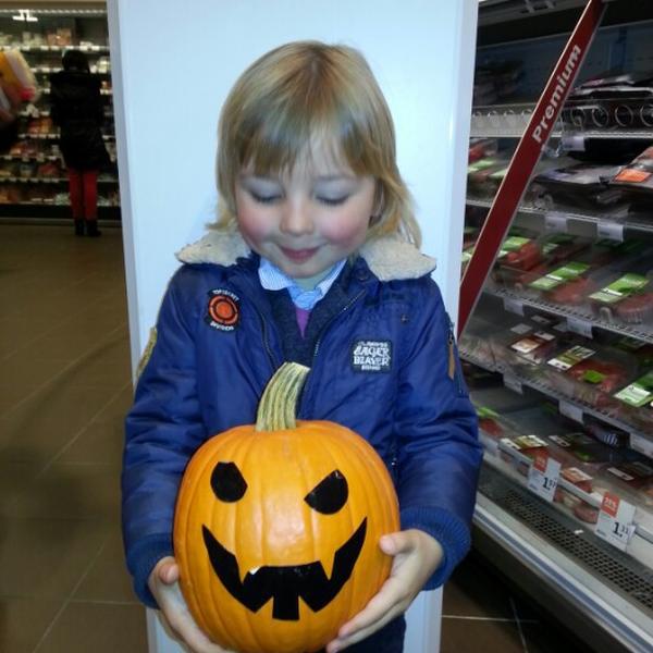 Photo taken at Albert Heijn by Remko W. on 10/27/2012