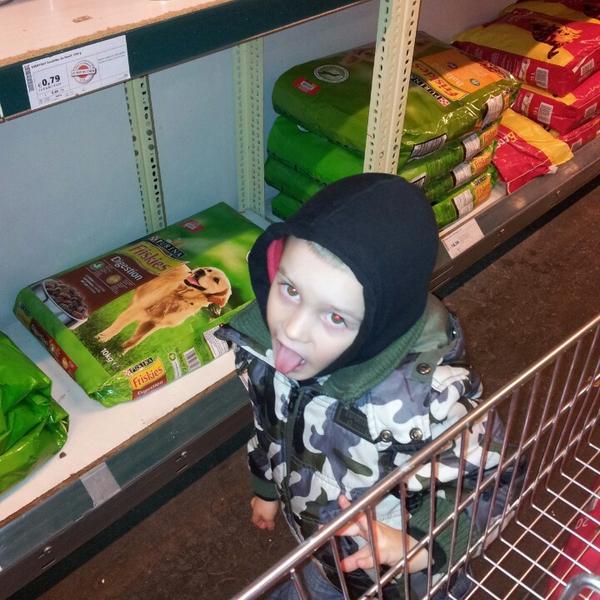 Photo taken at Colruyt by Nathalie D. on 5/22/2013