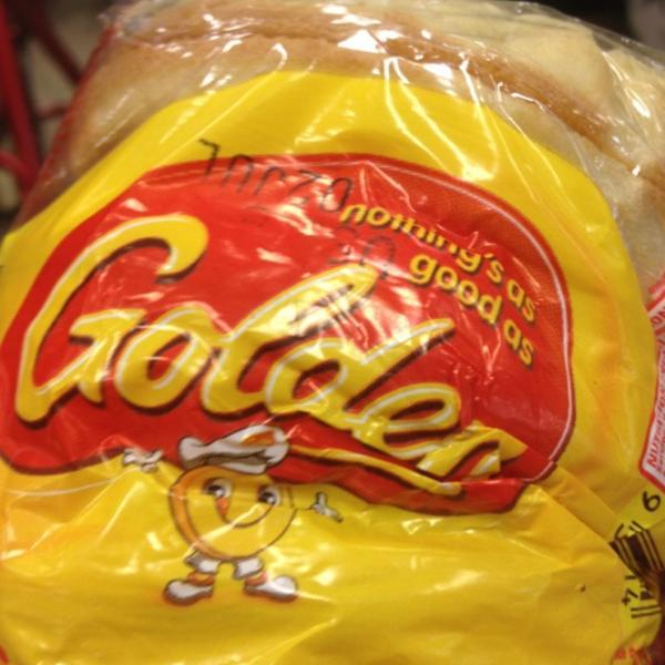 Photo taken at Woolworths by Shinta B. on 6/30/2012-澳洲首都区2615霍尔特帕克斯博览会(哈德威克铬) Photo taken at Woolworths by Shinta B. on 6/30/2012