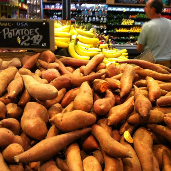 Photo taken at Whole Foods Market by -德克萨斯州休斯敦达拉斯街701 Photo taken at Whole Foods Market by